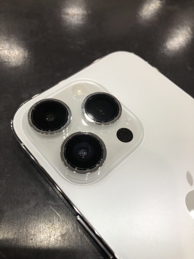 iPhone14Pro　カメラ割れ　カメラガラス交換　修理後