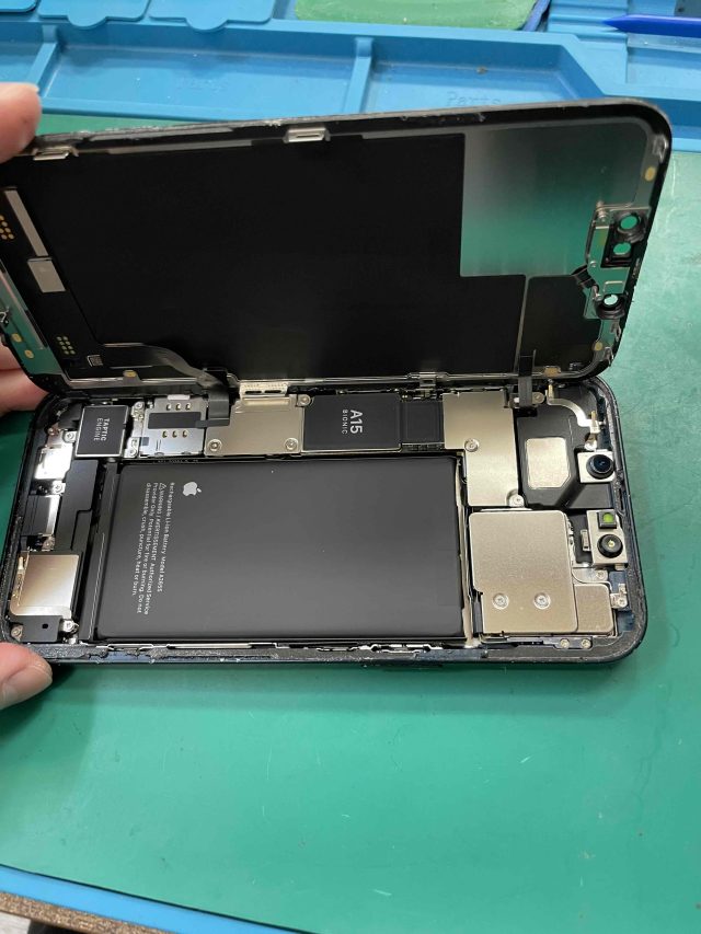 iPhone13画面開閉