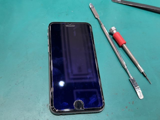 iPhone6s　バッテリー膨張