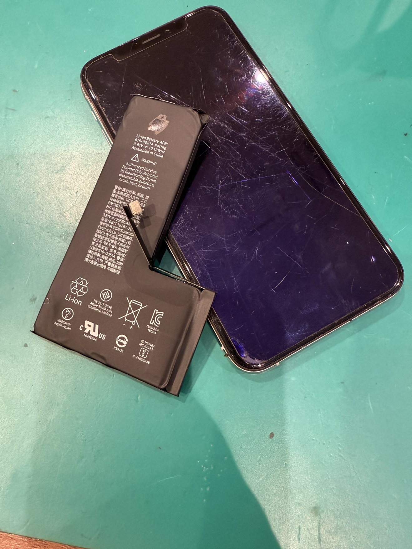 iPhoneXS バッテリー交換