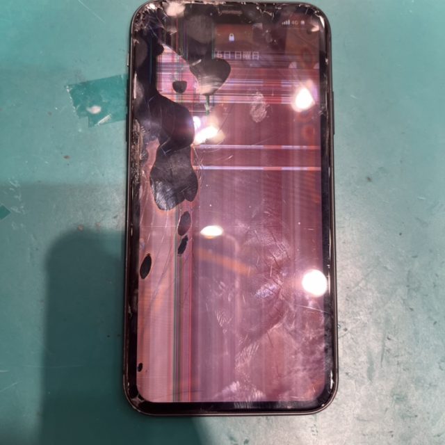 iPhoneXR　画面交換　iPhone修理　即日対応