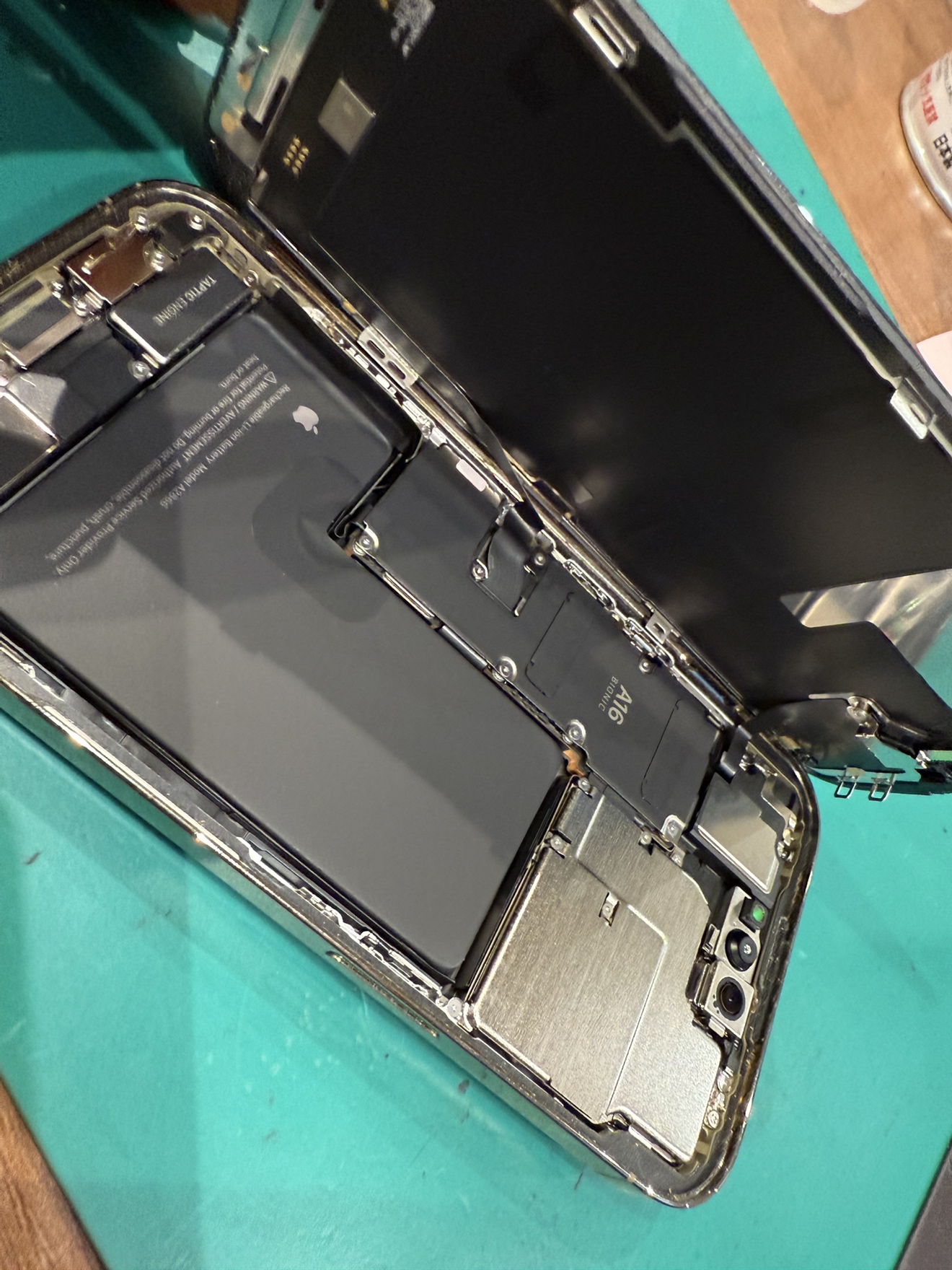 iPhone14proバッテリー交換