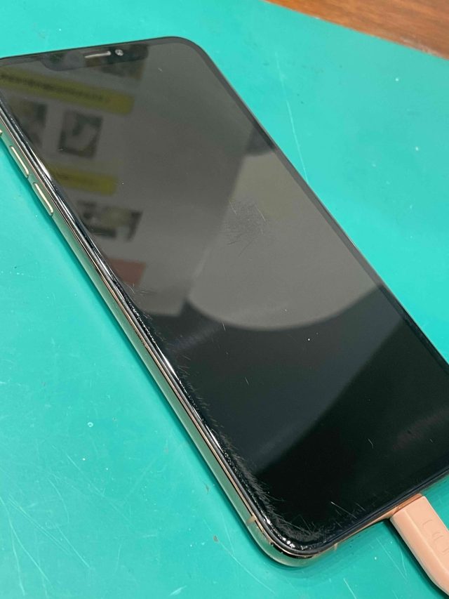 iPhoneXSMAX　充電不良