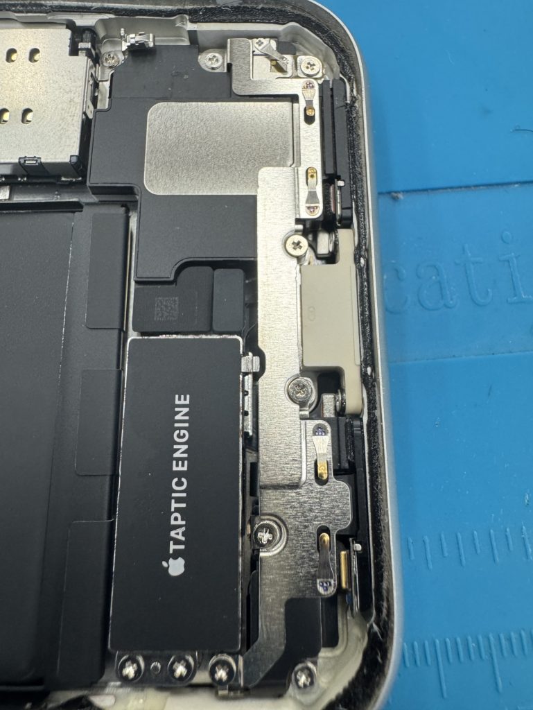 iPhone11液晶交換
