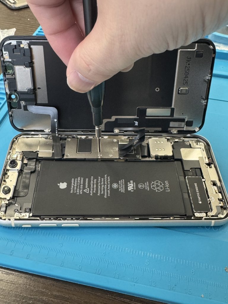 iPhone11液晶交換