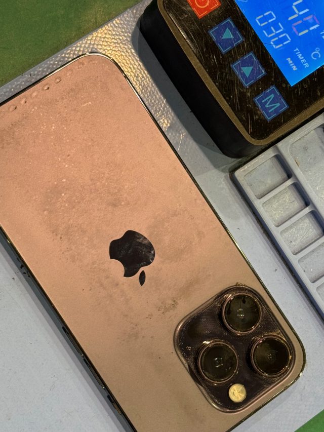 iPhone14Pro　バッテリー交換