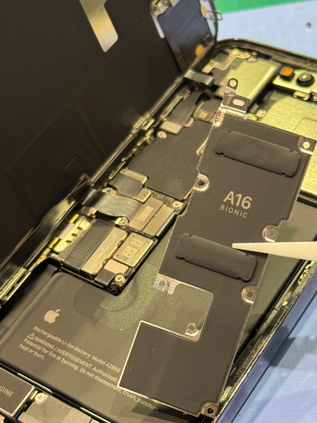 iPhone14Pro　バッテリー交換