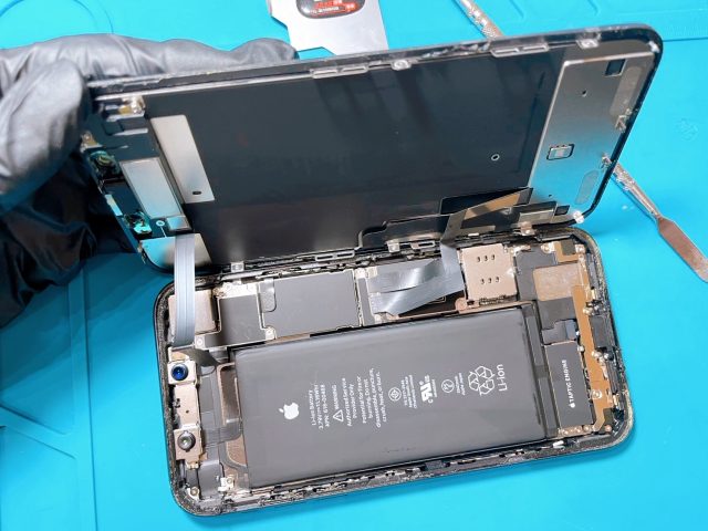 iPhoneXR画面開閉