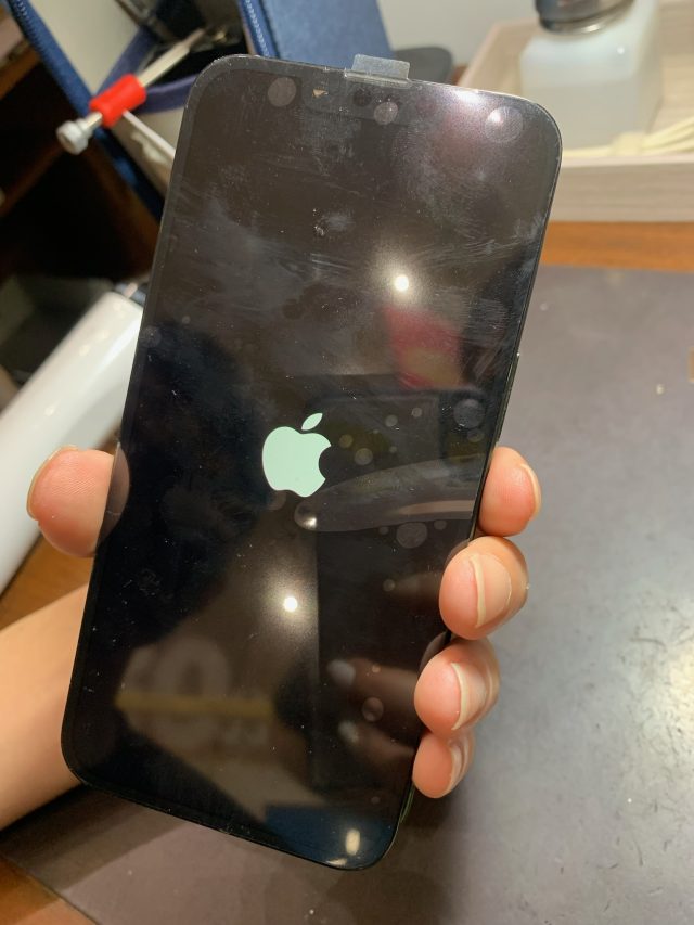 iPhone13画面交換