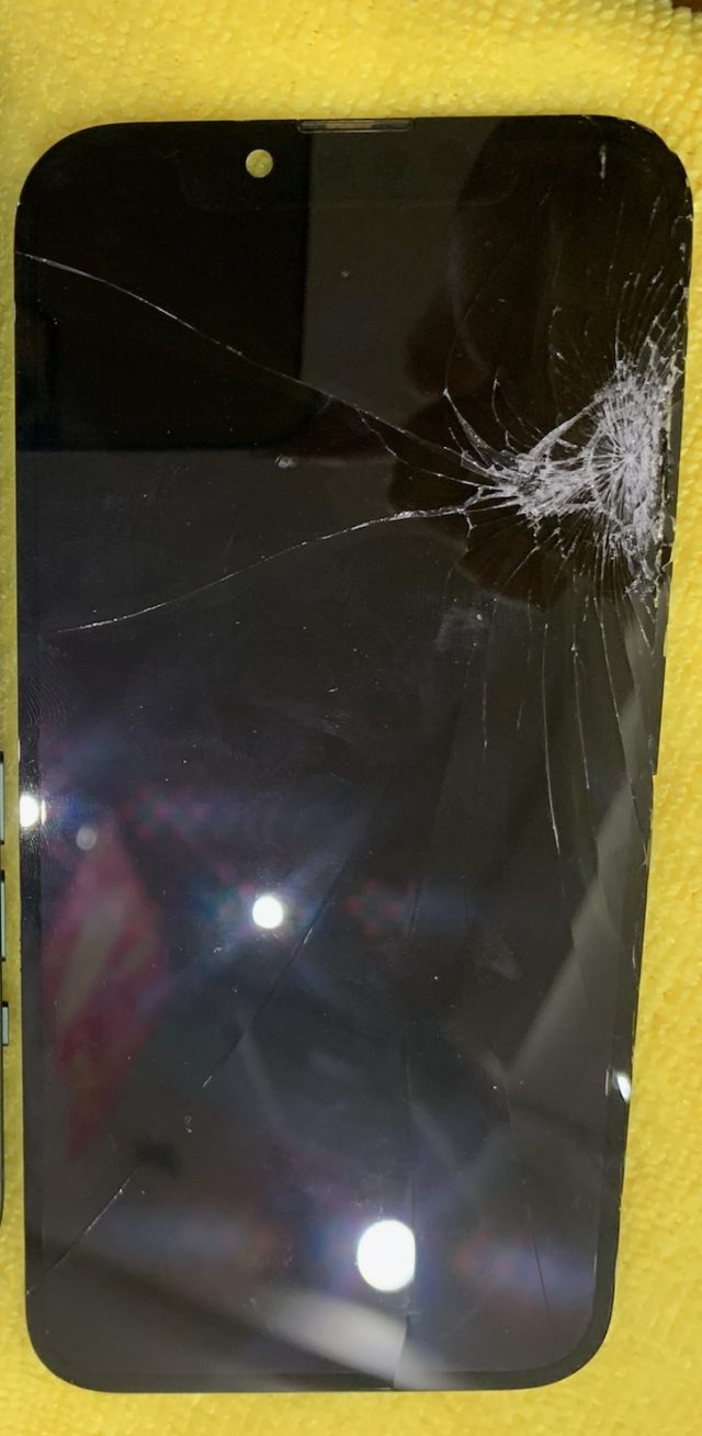 iPhone13 持ち込み状態