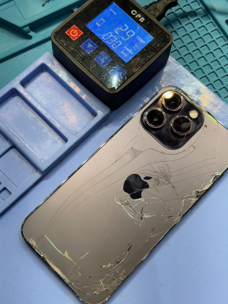 iPhone14ProMax　バッテリー交換