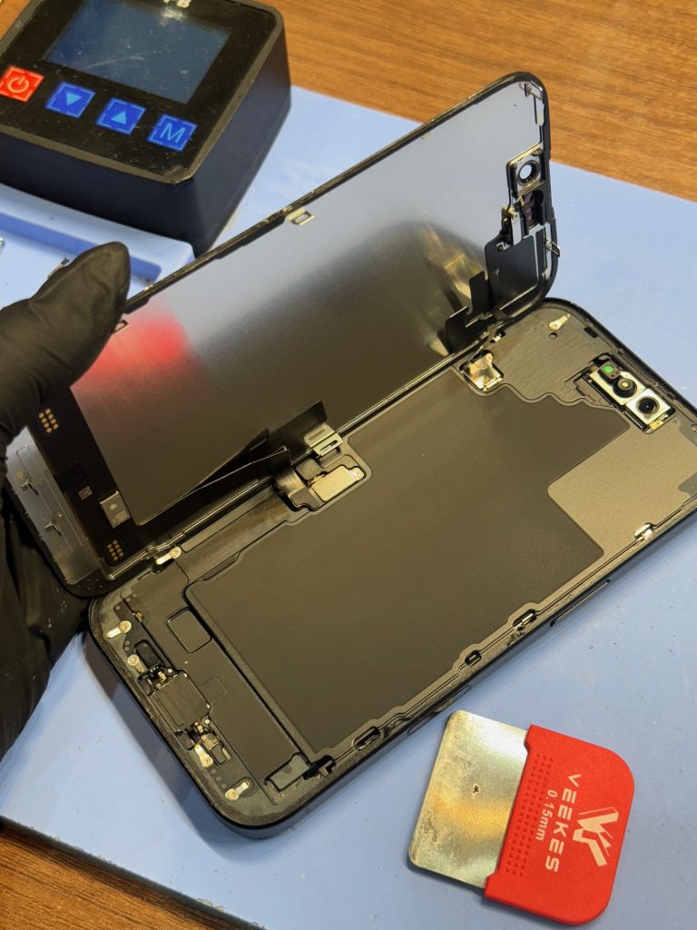 iPhone16　画面修理
