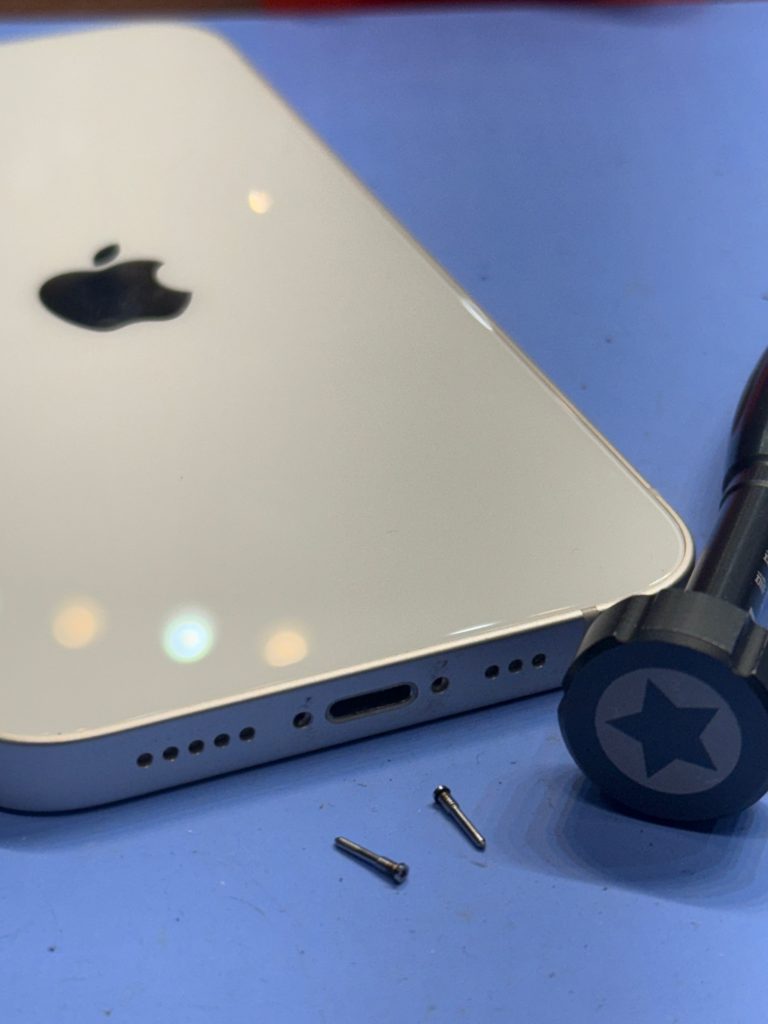 iPhone14 最大容量83%のバッテリー交換 | iPhone