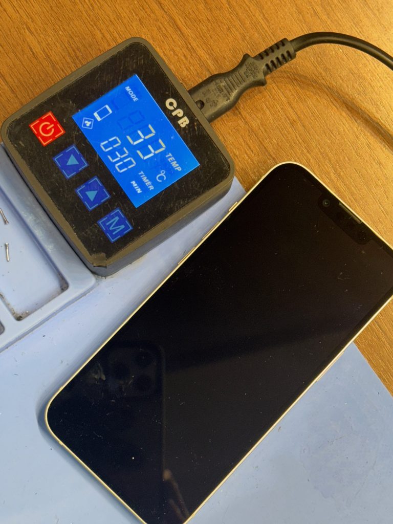 iPhone14　バッテリー交換