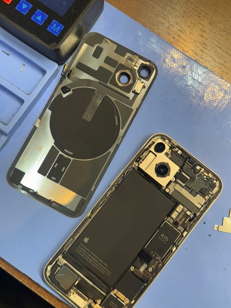 iPhone14　バッテリー交換