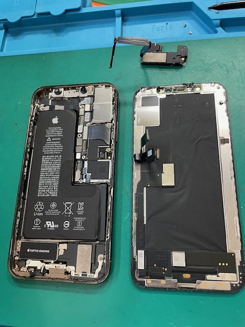 iPhoneXS内部