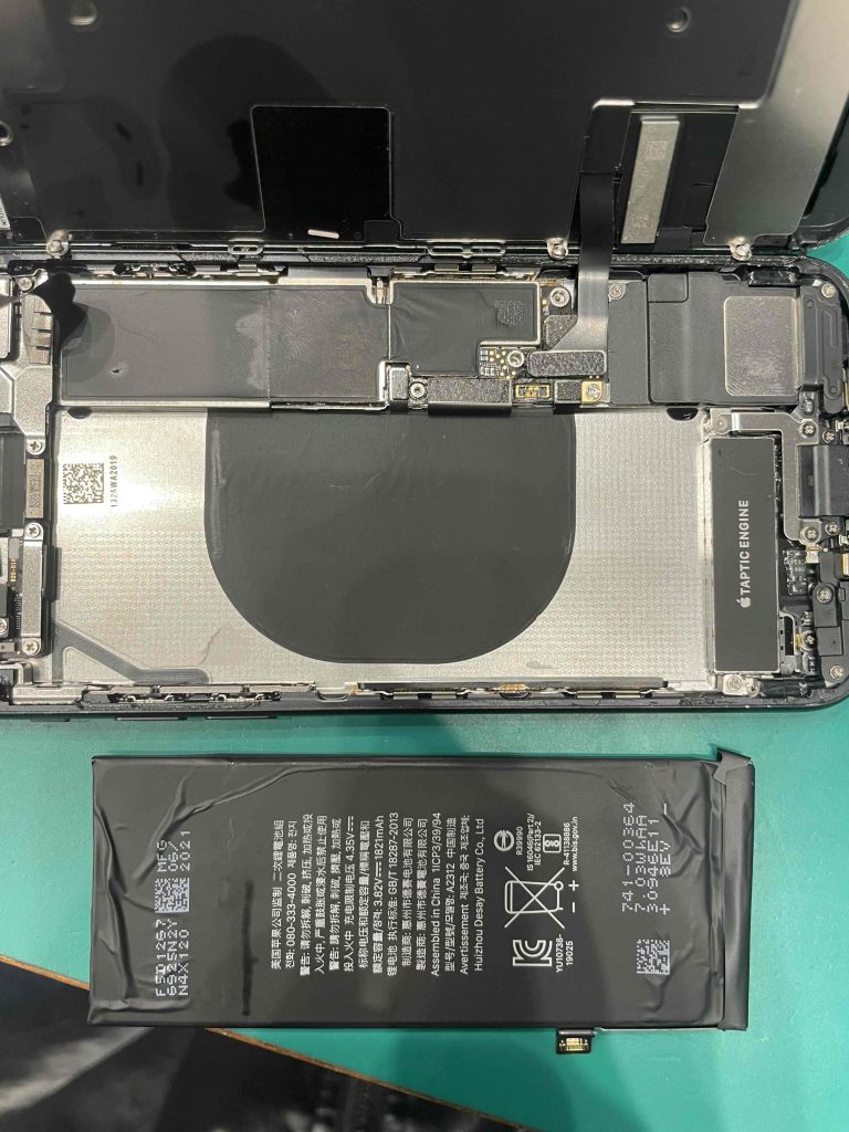 iPhoneSE2　バッテリー交換