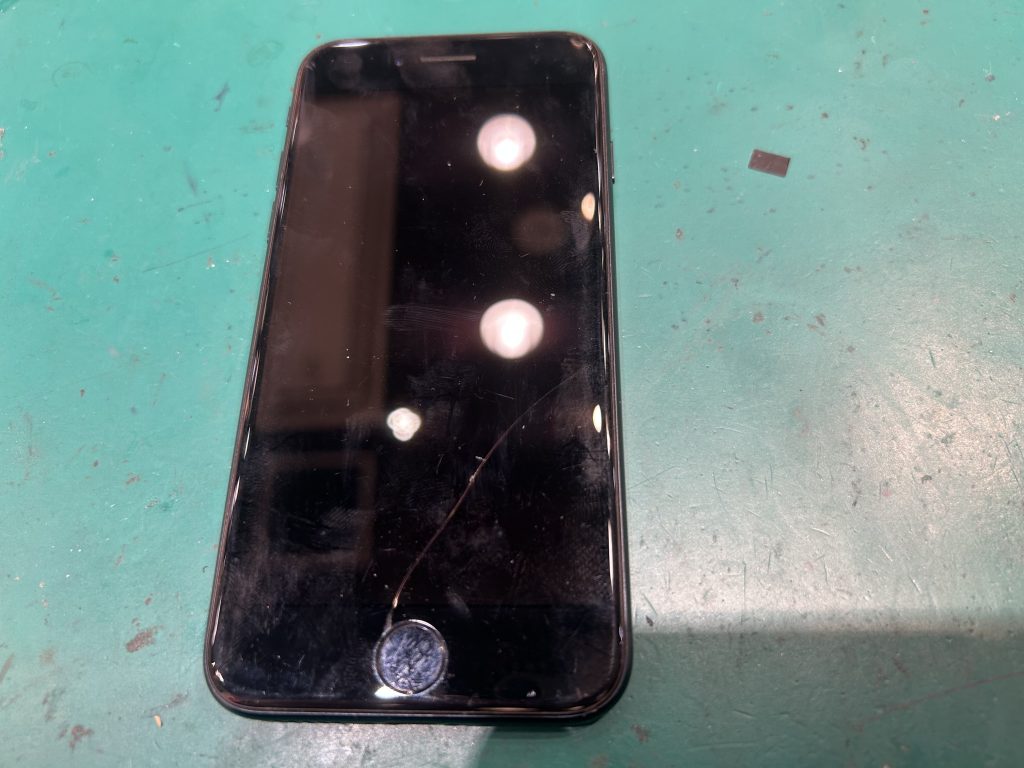 iPhoneSE3 画面修理