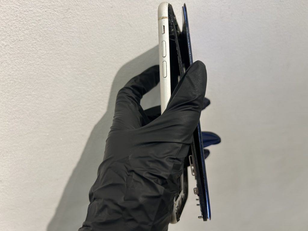 iPhone11　画面交換修理