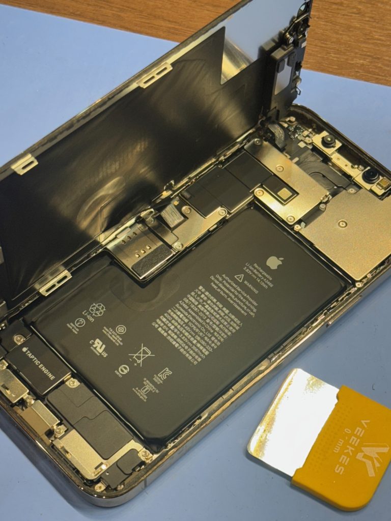 iPhone12ProMax　バッテリー交換