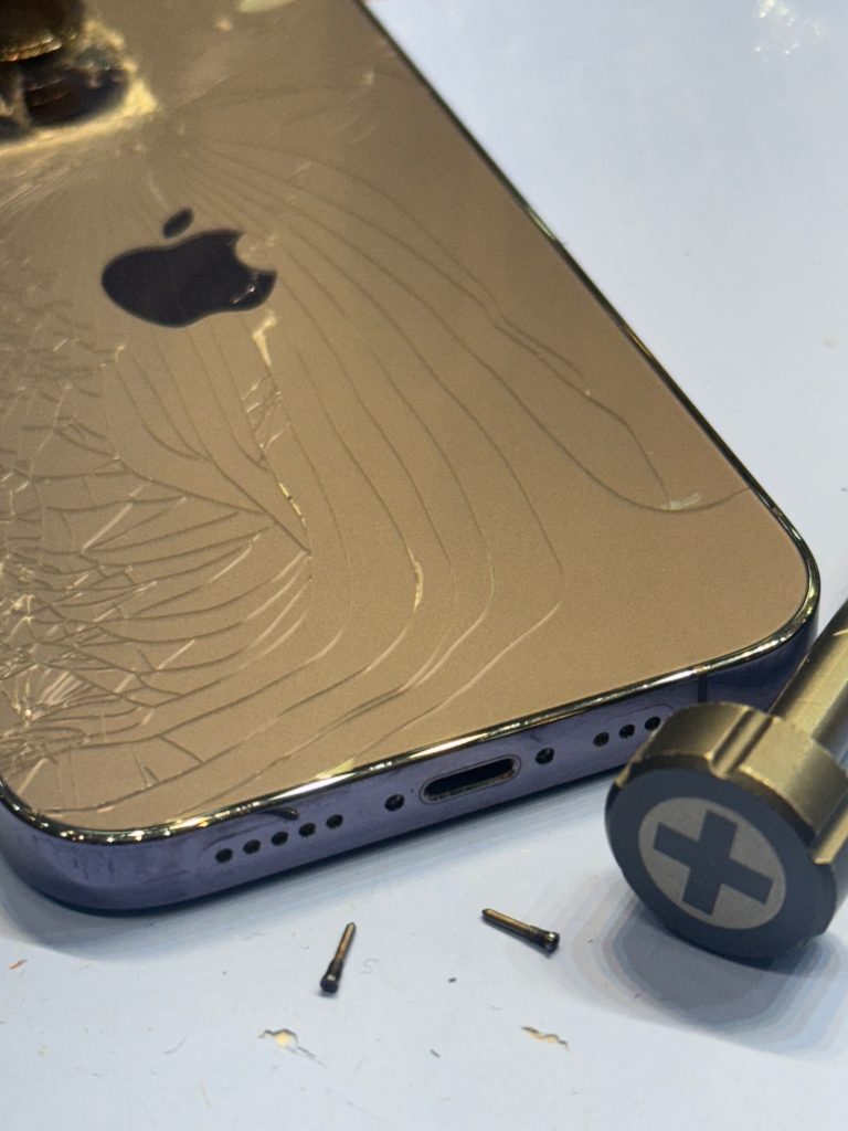 iPhone14Pro　画面修理