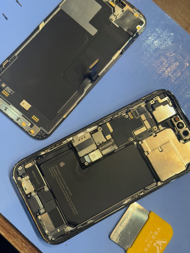 iPhone14Pro　画面修理