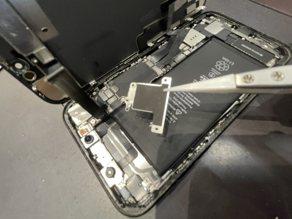 iPhoneXR　内部