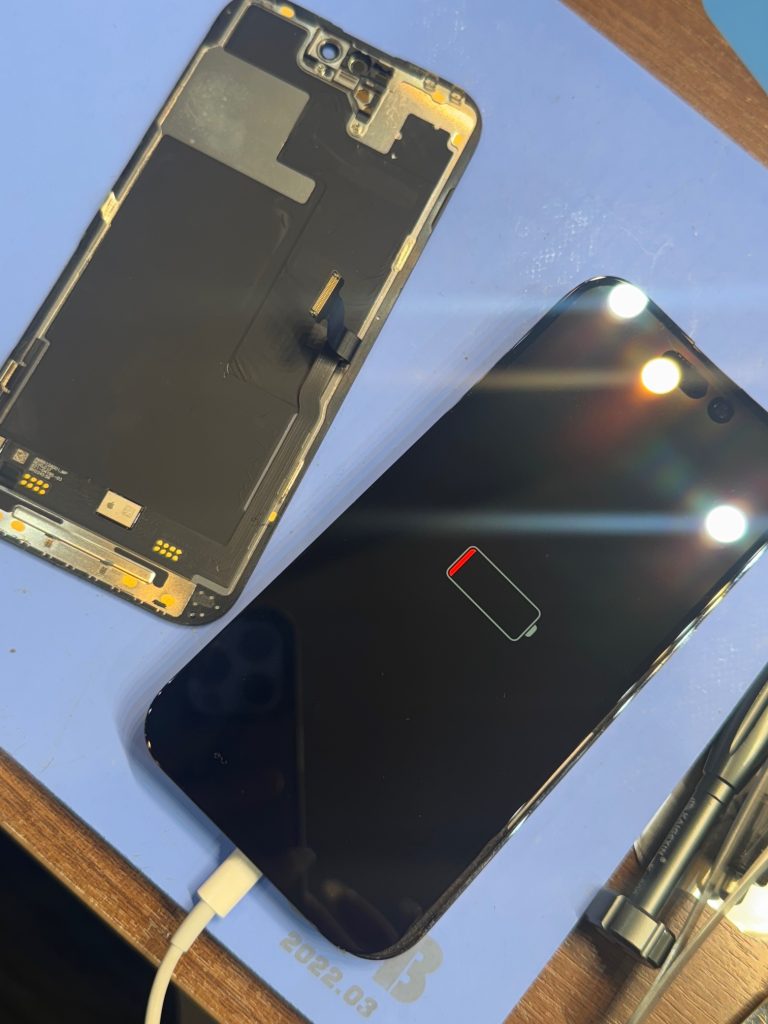 iPhone14Pro　画面修理