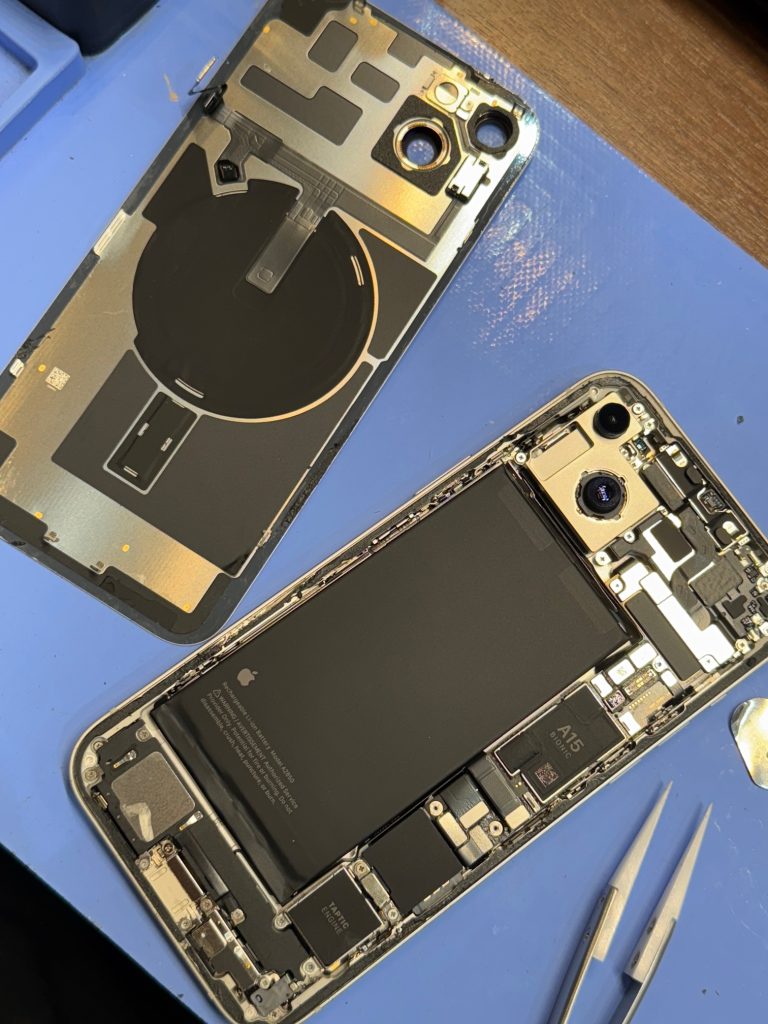 iPhone14Plus　バッテリー交換