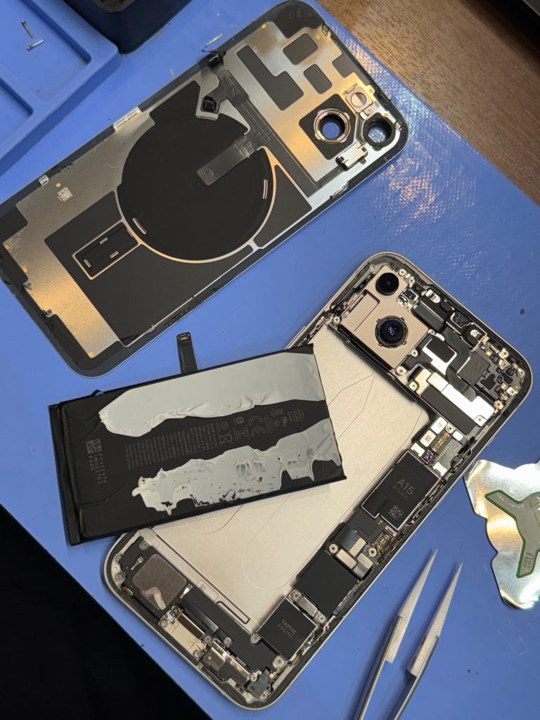 iPhone14Plus　バッテリー交換