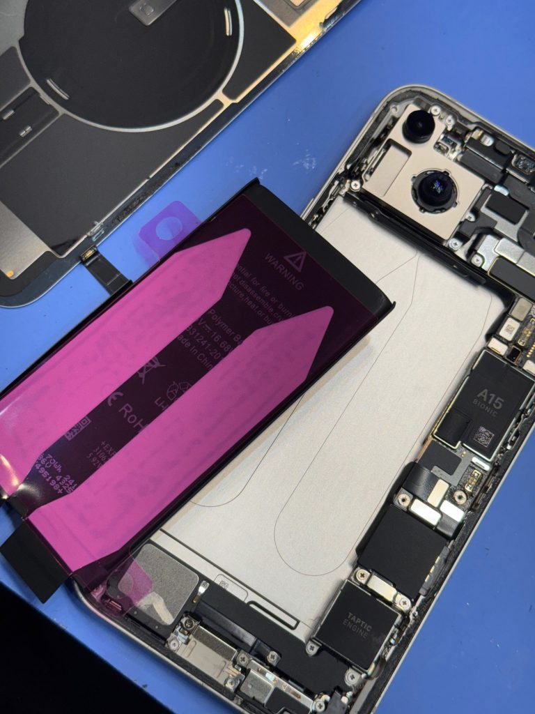 iPhone14Plus　バッテリー交換