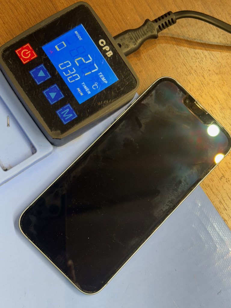 iPhone14　バッテリー交換