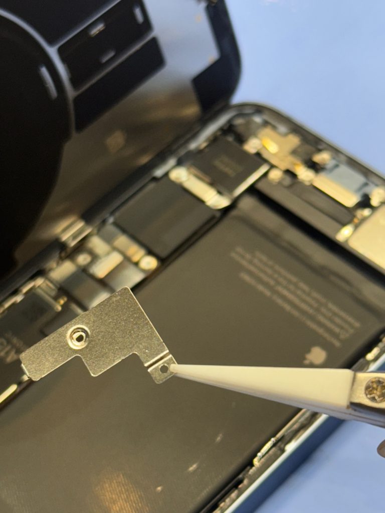 iPhone14　バッテリー交換
