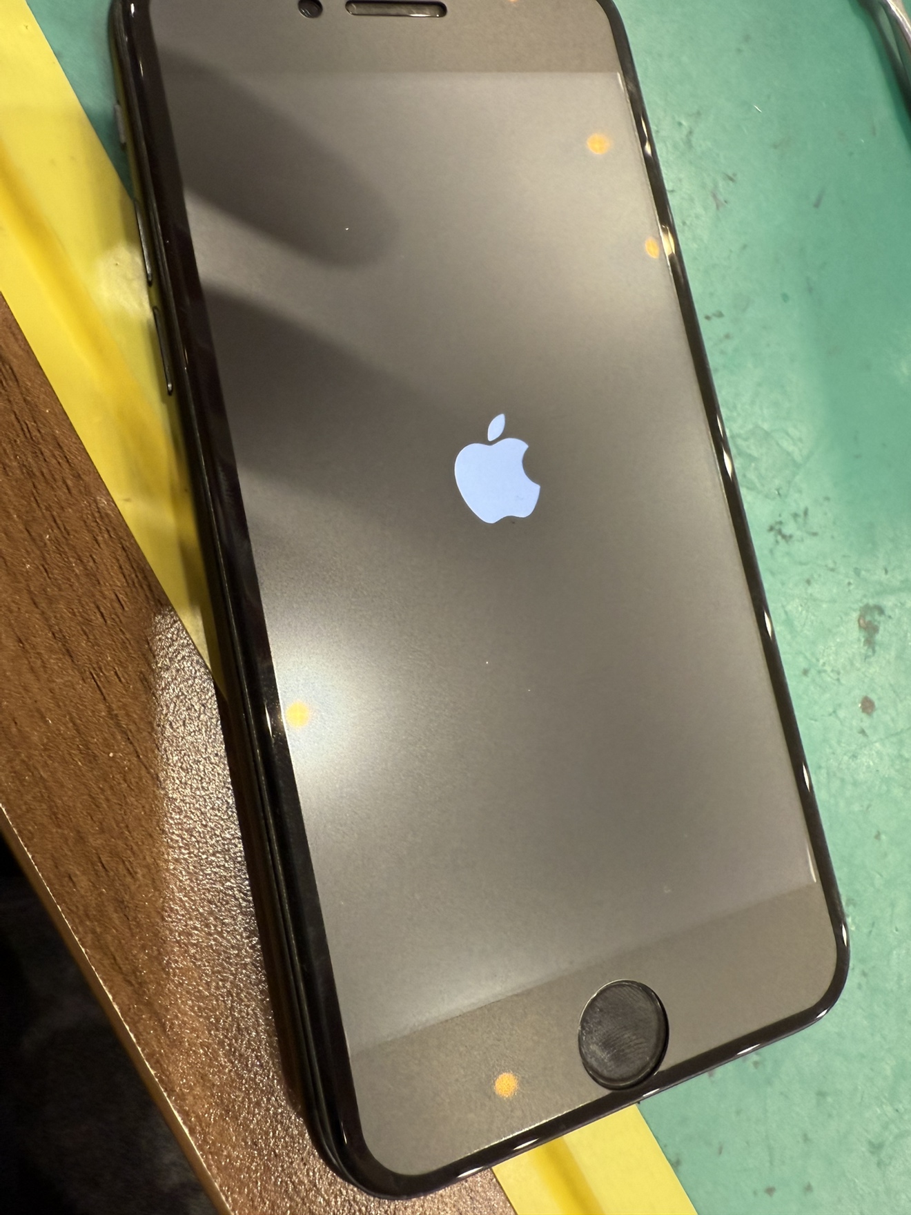iPhoneSE第２世代　バッテリー交換