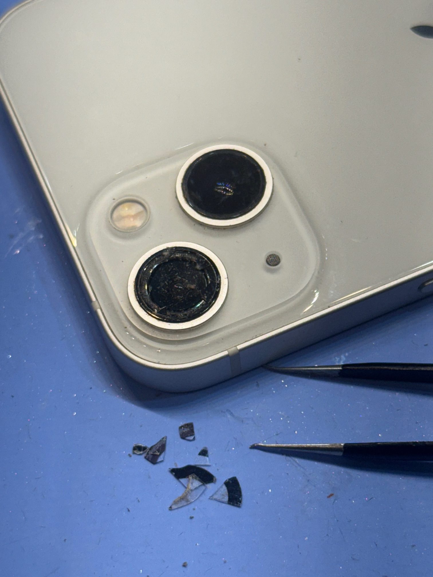 iPhone13 　超広角レンズ割れの修理