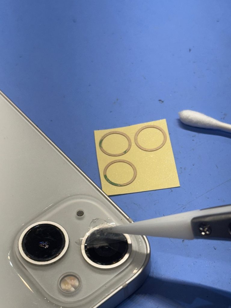 iPhone13　レンズ割れ　超広角