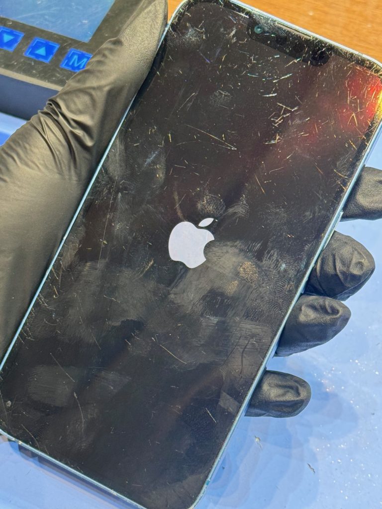 iPhone13　バッテリー交換
