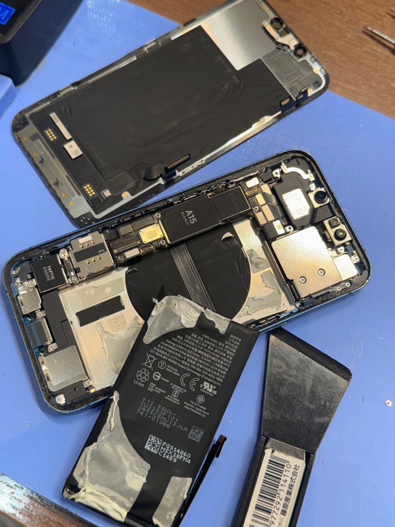 iPhone13　バッテリー交換