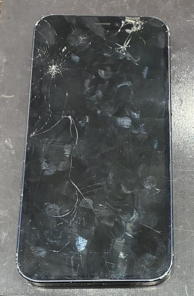 iPhone12mini　画面割れ　バッテリー劣化　画面交換　バッテリー交換