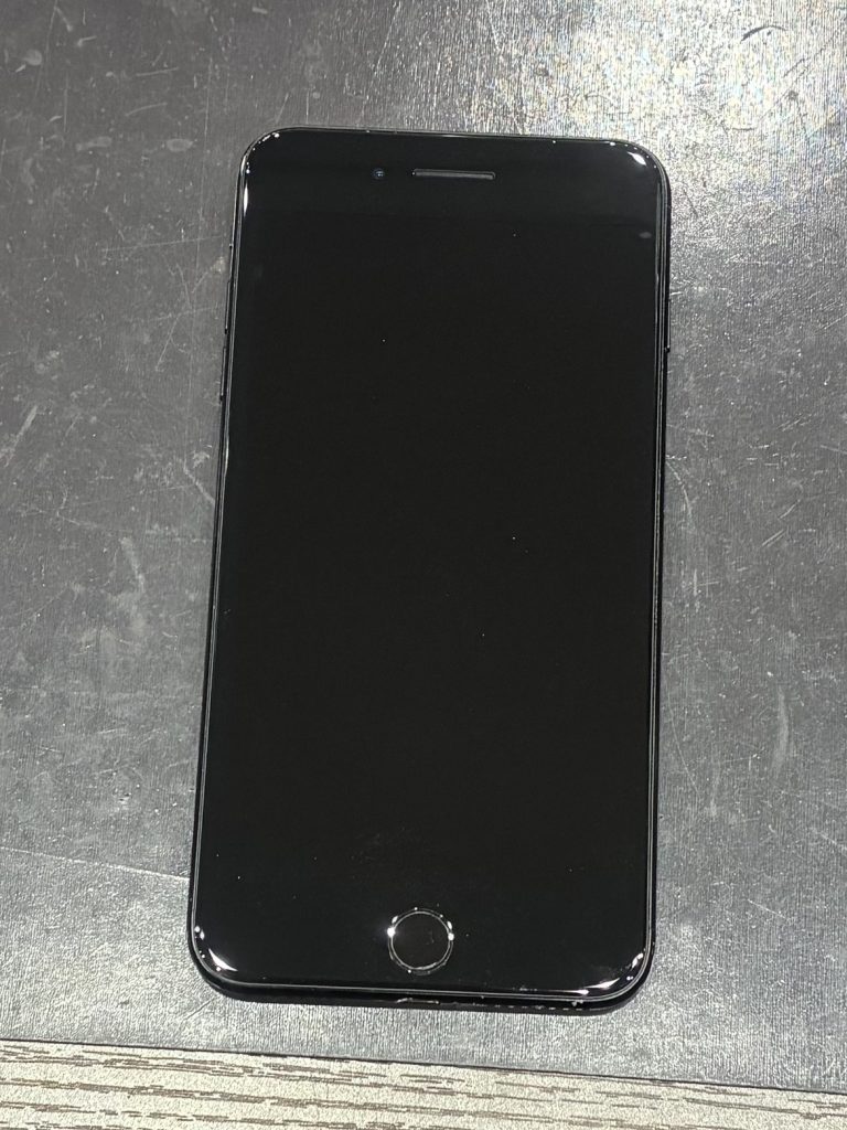 iPhoneSE3　画面割れ　液晶損傷　スマホ画面交換修理