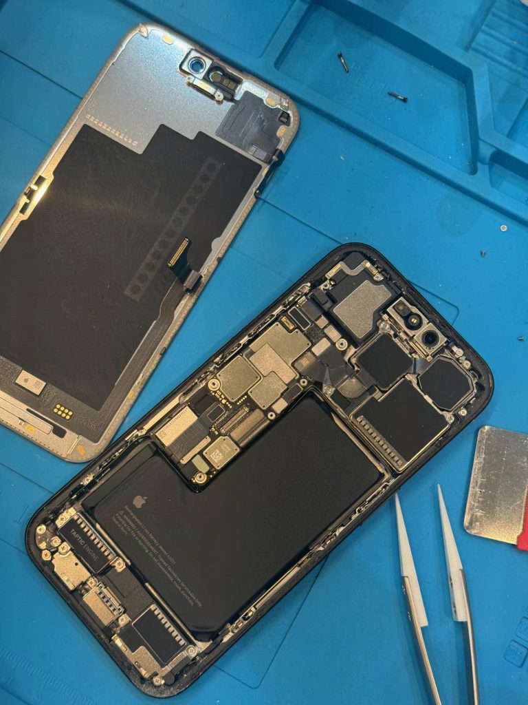iPhone14　画面修理