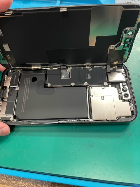 iPhone14Pro内部