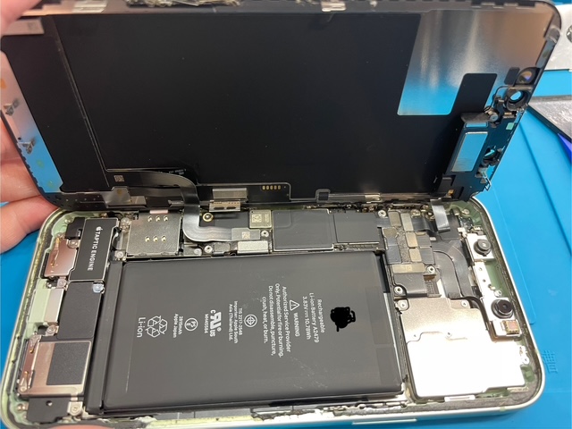 iPhone12内部