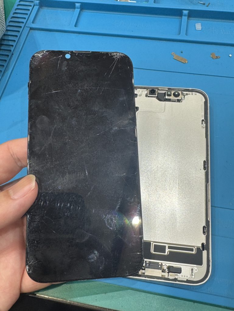 iPhone14液晶交換