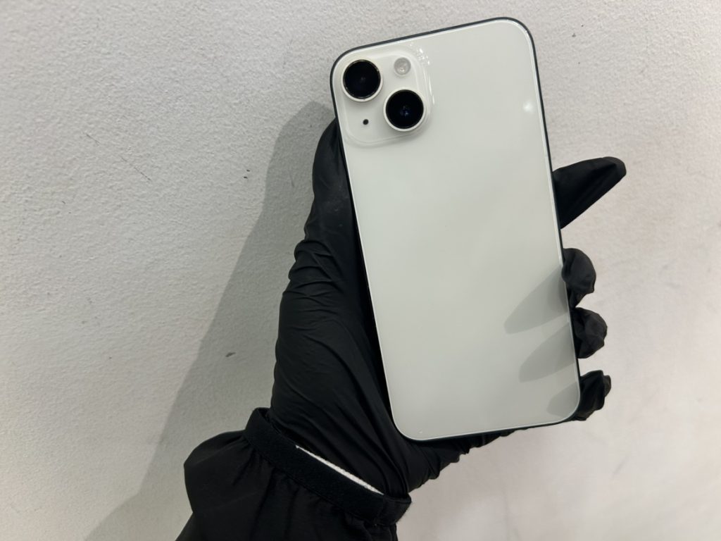 iPhone14　背面修理
