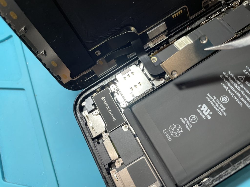iPhone12　内部 