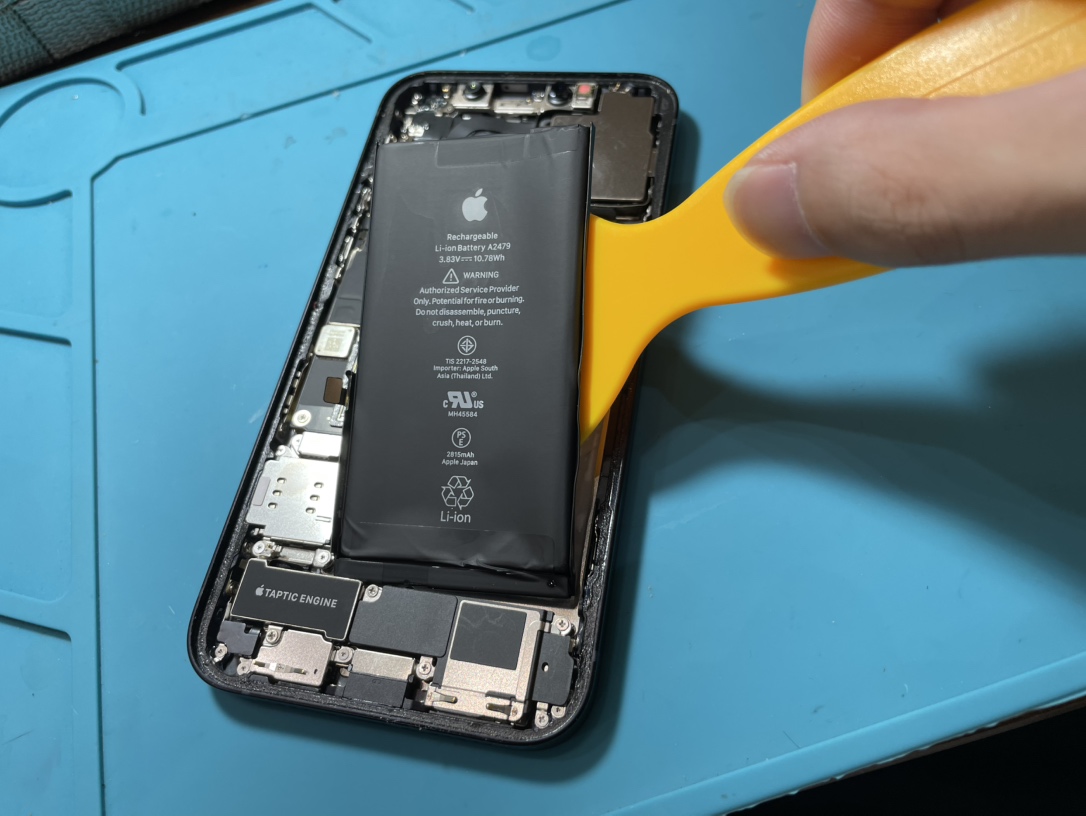 iPhone12　バッテリー交換