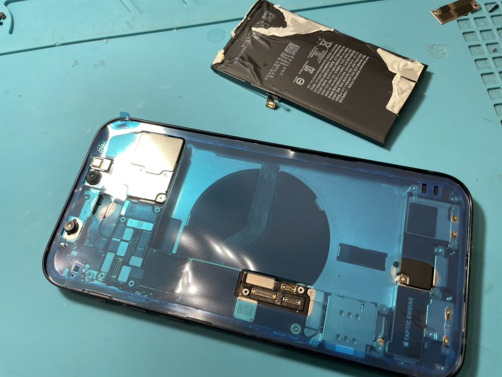 iPhone12　バッテリー交換