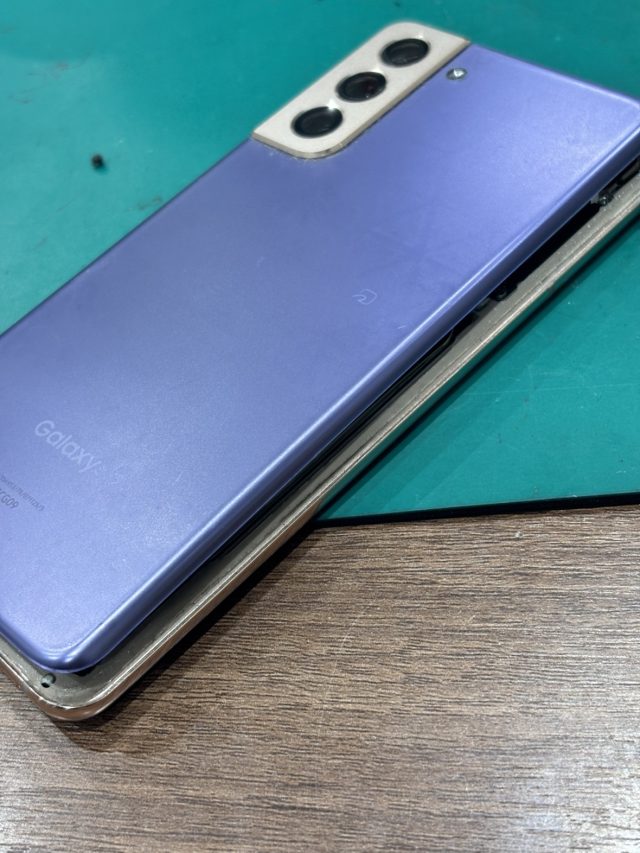galaxyA22　バッテリー交換