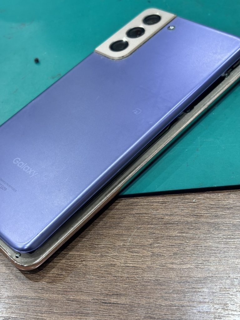 Xperia　バッテリー交換　岸和田市　和泉市　即日修理可能